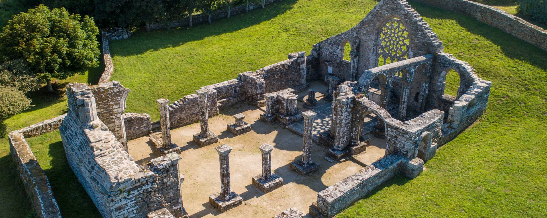 Les ruines de Languidou ©Gwenn Ha Drone