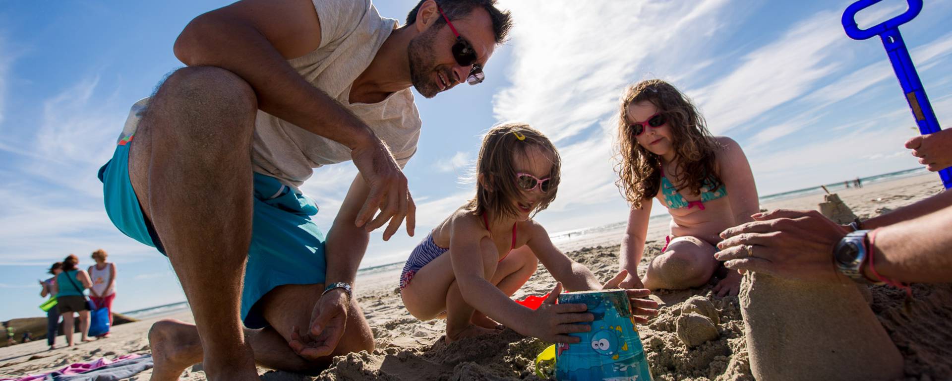 Family fun on the beach, Bay of Audierne © Y Derennes