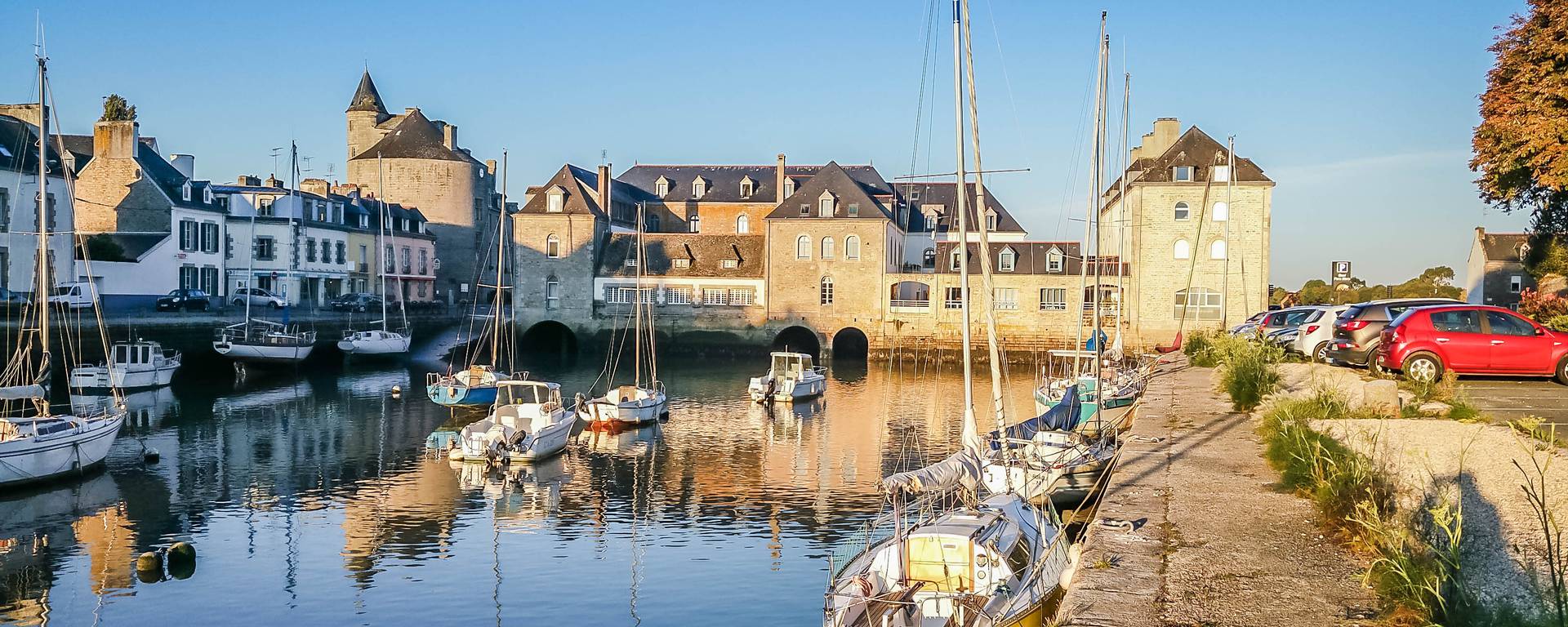 Le pont habité de Pont-l'Abbé © E Cléret