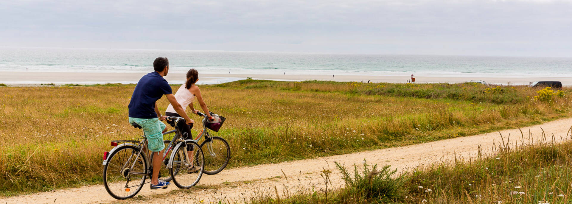 A vélo sur la littorale en Pays Bigouden © Y Derennes