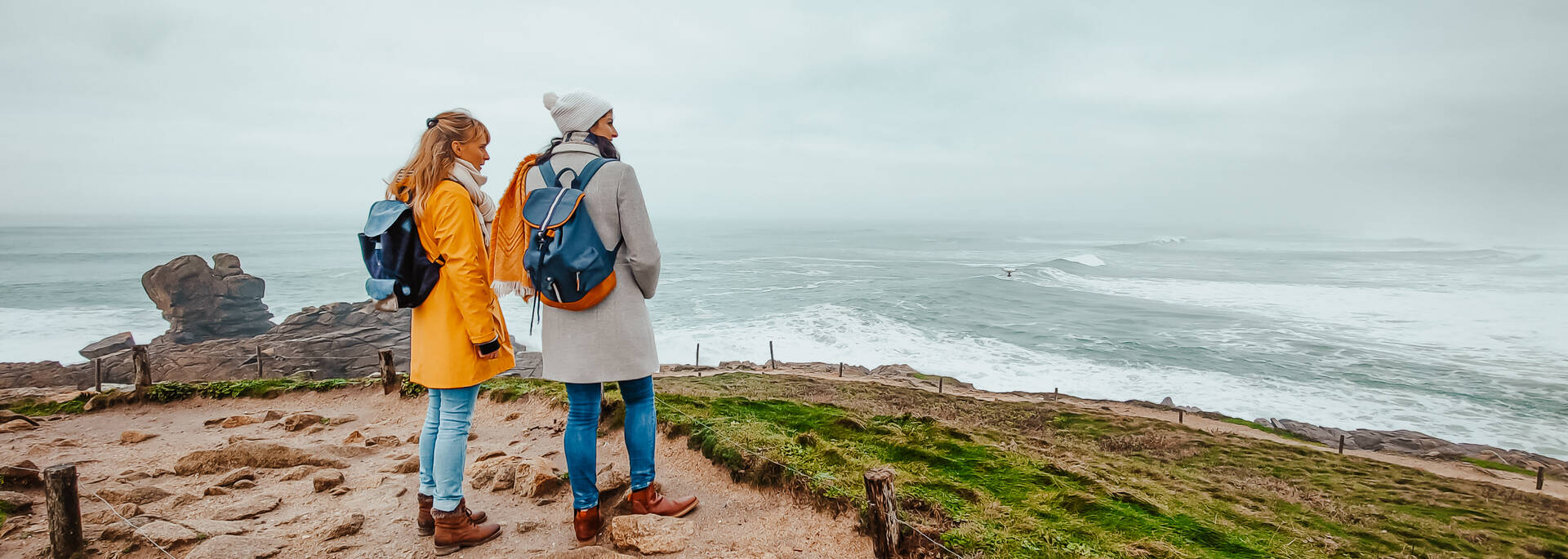 Marcher jusqu'au bout de la pointe de La Torche - © Gwenn Ha Drone