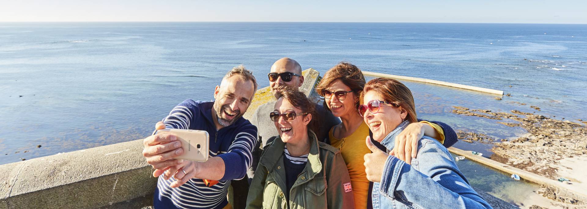 Selfie entre copains en haut du phare d'Eckmühl © A Lamoureux