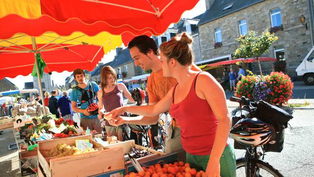 Le marché entre amis en Pays Bigouden © S Bourcier