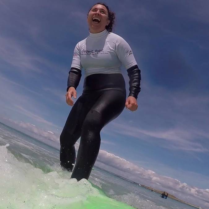 Surfing lesson with Dezert Point - first attempt © E Cléret